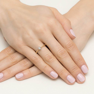 Zaręczynowy pierścionek z Brylantem 0,03ct ze złota próby 585. W-0111T/03