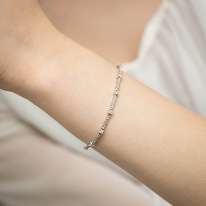 Bransoletka z białego złota wysadzana diamentami 1,11ct próby 585
