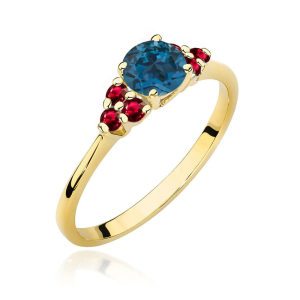 Pierścionek z Topazem London Blue 0,50 ct i Rubinami 0,30ct ze złota próby 585. W-451TLBR