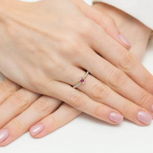Pierścionek z Rubinem 0,15ct i Brylantami - złoto próby 585 W-0435R